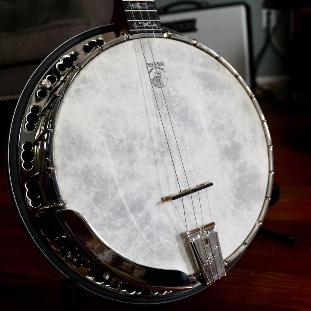 Deering Sierra 19-Fret Tenor Banjo with Fiberskyn Head Deering 4 String Banjos