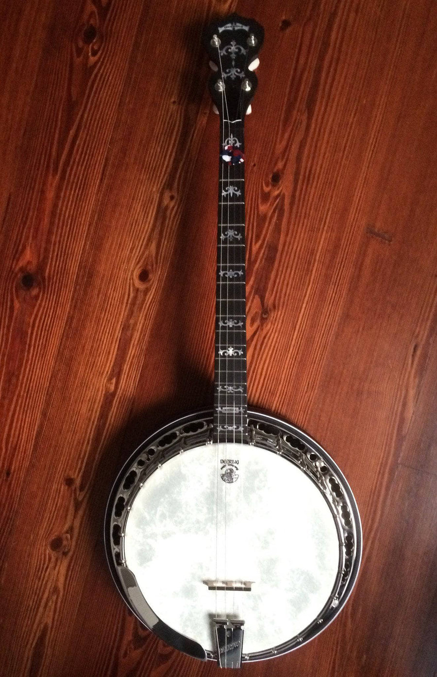 Deering Sierra Maple 19-Fret Tenor Banjo with Tubaphone Tone Ring Deering 4 String Banjos