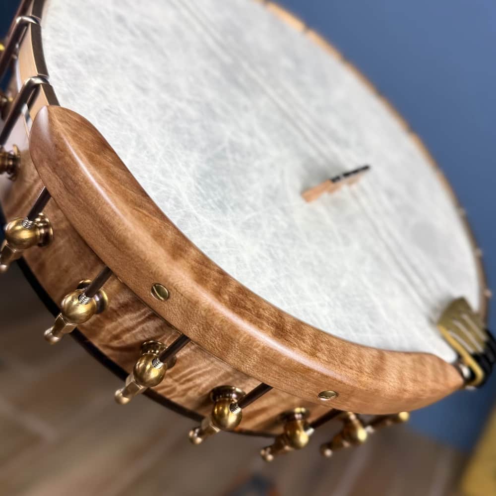 Ome Wicklow 11" 19-Fret Tenor Curly Maple Openback Banjo with Vintage Tone Ring