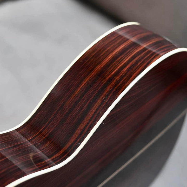 Collings 002H-T 14 Fret Traditional Package Collings Guitars