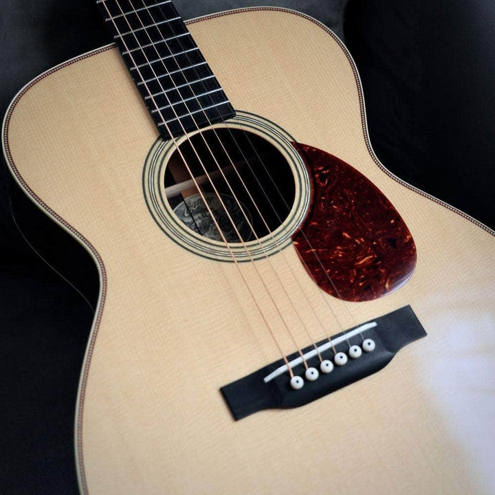 Collings OM2H T (Traditional) Guitar Collings Guitars