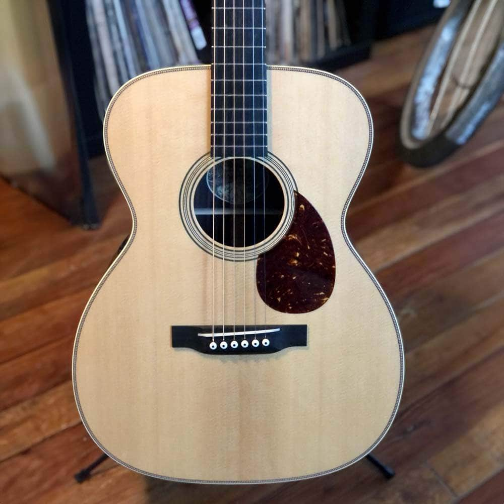 Collings OM2H T with Old Growth Sitka Spruce Top Collings Guitars