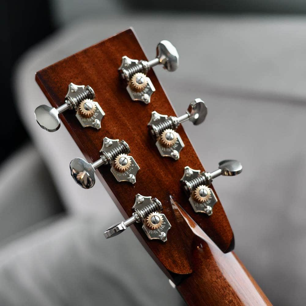 Collings OM2H T with Old Growth Sitka Spruce Top Collings Guitars