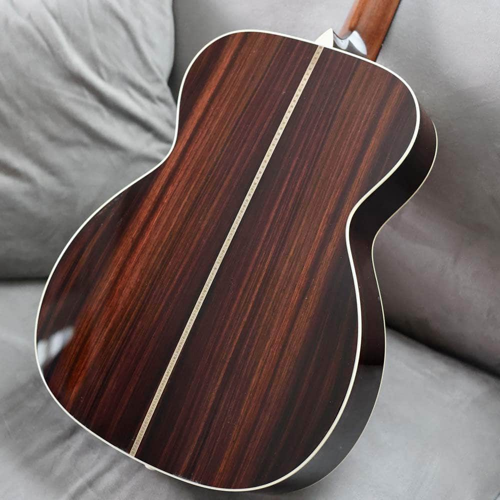 Collings OM2H T with Old Growth Sitka Spruce Top Collings Guitars