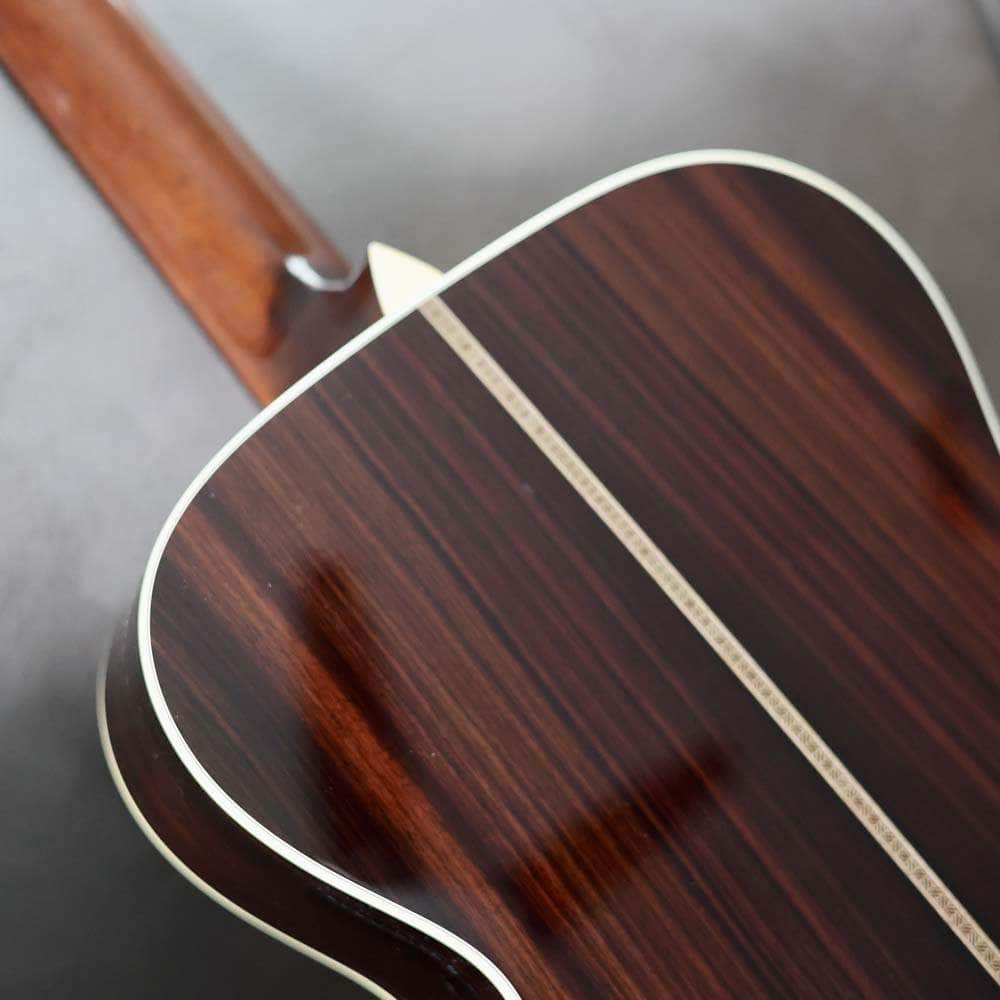 Collings OM2H T with Old Growth Sitka Spruce Top Collings Guitars