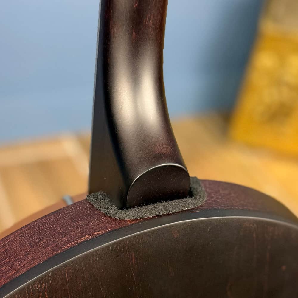 Custom Artisan Goodtime Two 19-Fret Tenor Banjo with Fiberskin Head and Bronze Hardware Deering 4 String Banjos