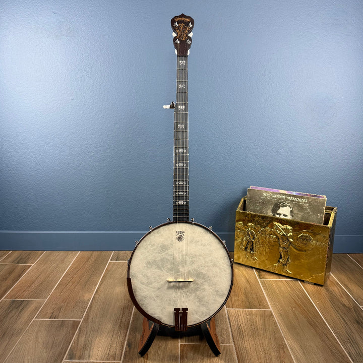 Custom Deering Artisan Goodtime Americana Banjo with Bronze Hardware and Fiberskin Head Deering 5 String Banjos full body