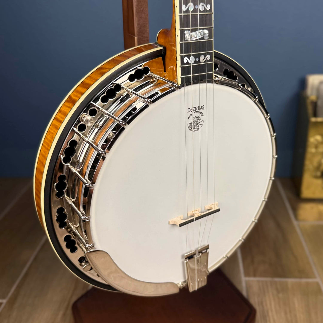 Deering Calico 5-String Banjo Demo Deering 5 String Banjos
