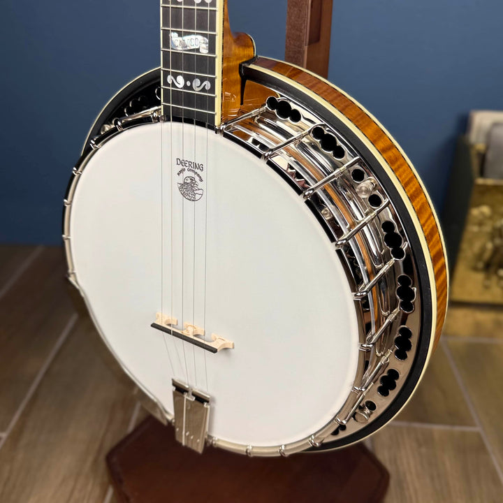 Deering Calico 5-String Banjo Demo Deering 5 String Banjos
