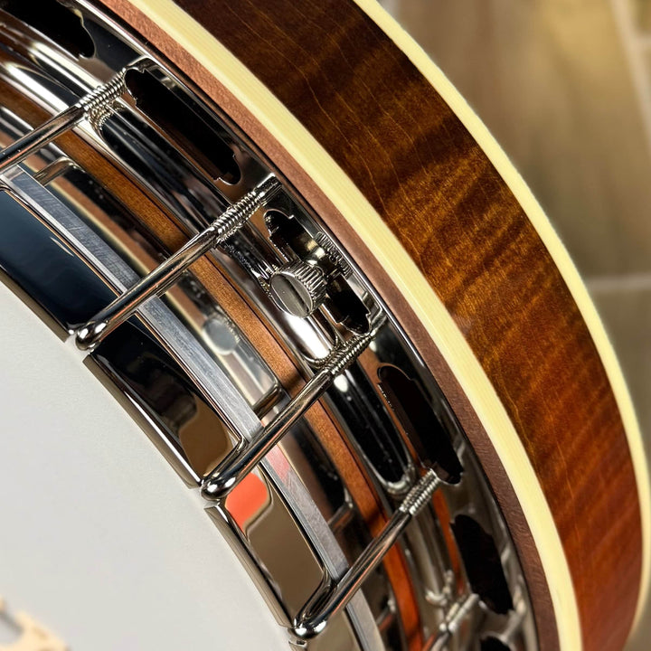 Deering Custom Golden Wreath Curly Maple 5-String Banjo Deering 5 String Banjos Default