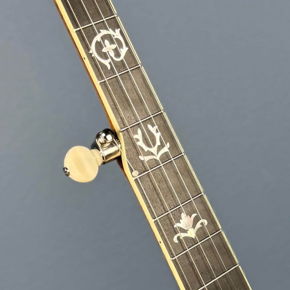 Deering Custom Golden Wreath Curly Maple 5-String Banjo Deering 5 String Banjos Default