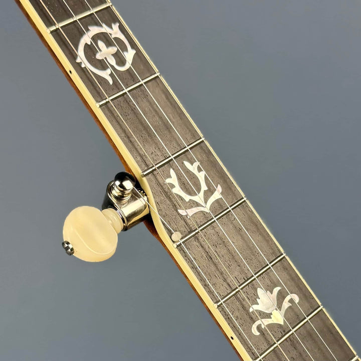 Deering Custom Golden Wreath Curly Maple 5-String Banjo Deering 5 String Banjos Default