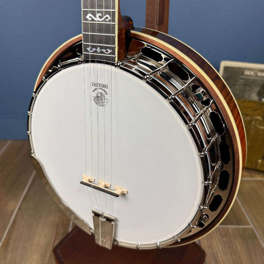 Deering Custom Golden Wreath Curly Maple 5-String Banjo Deering 5 String Banjos Default