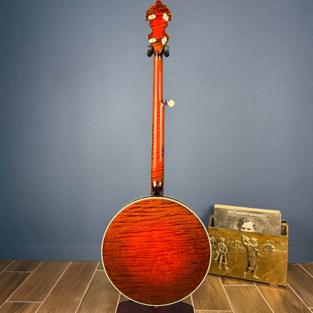 Deering Custom Golden Wreath Curly Maple 5-String Banjo Deering 5 String Banjos Default