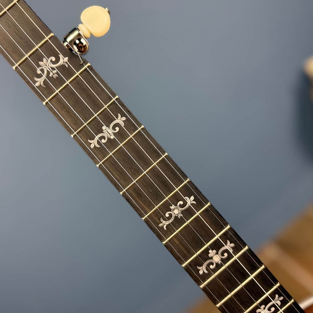Left Handed Deering Sierra 5-String Banjo (Mahogany) Deering 5 String Banjos Default