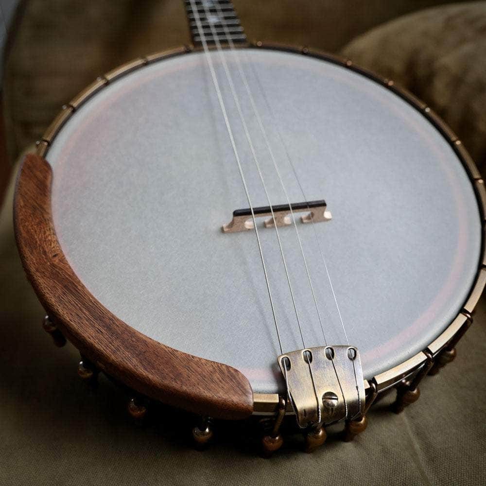 Ome Juniper 19-Fret Tenor Banjo - Irish Setup Ome Banjos 4 String Banjos