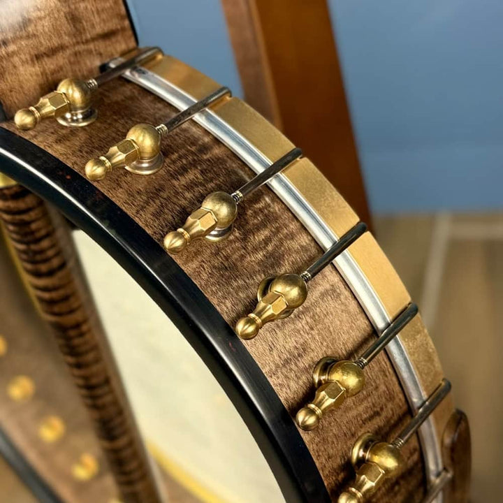 Ome Juniper 5-String Openback Curly Maple Banjo Ome Banjos 5 String Banjos