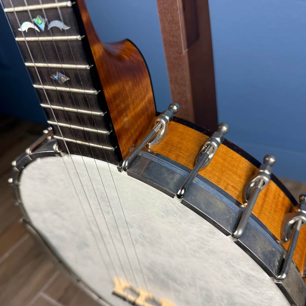 Used Ome Juniper Deluxe Silver Bell Tone Ring 5-string Openback Banjo Banjo Studio