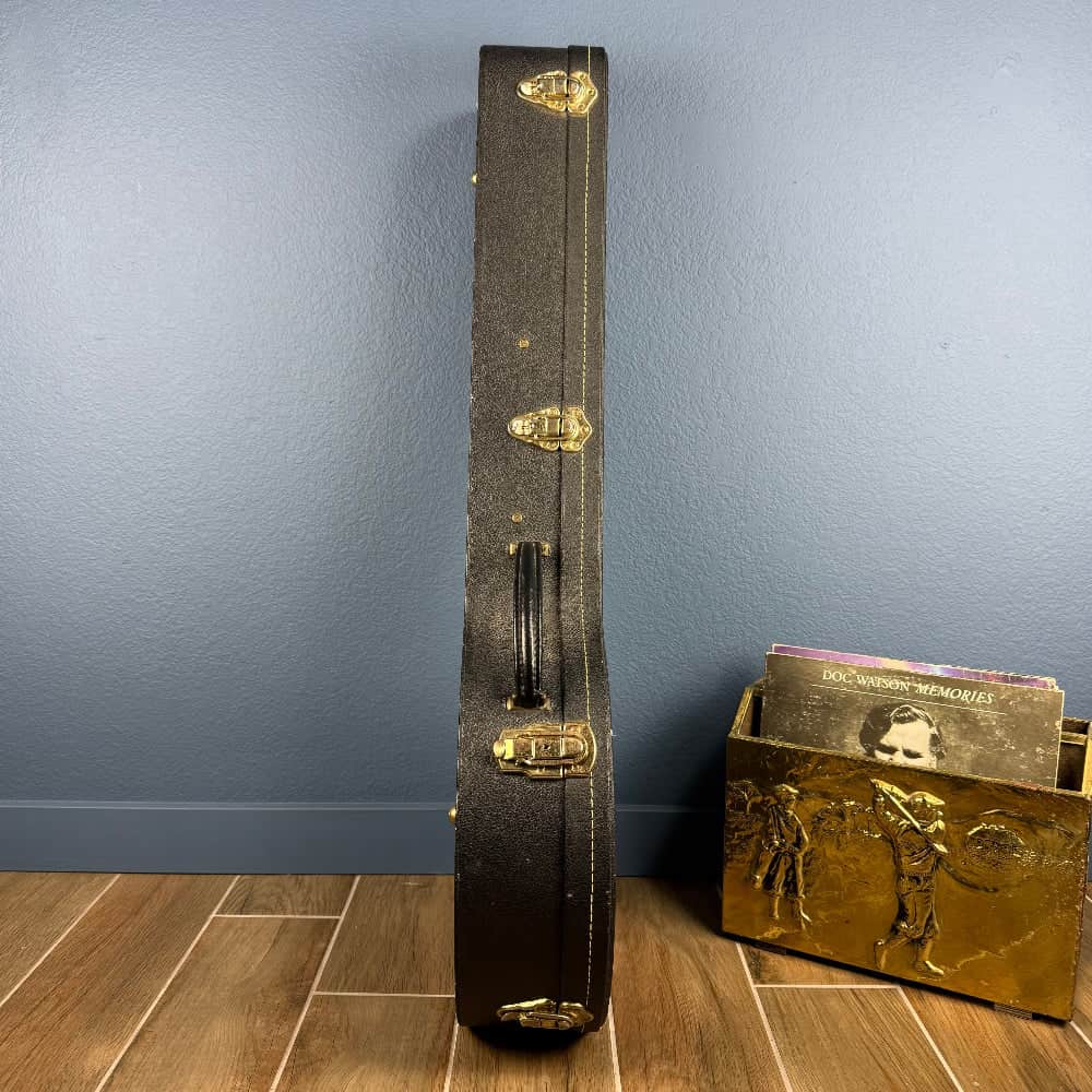 Used Ome Juniper Deluxe Silver Bell Tone Ring 5-string Openback Banjo case side