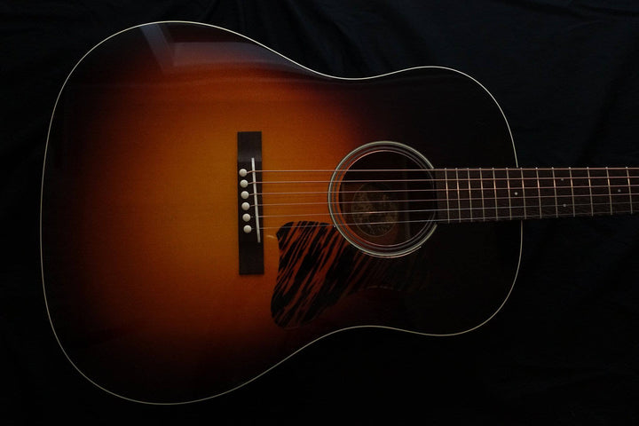 Collings CJ-35 Sunburst (SB) Guitar Collings Guitars