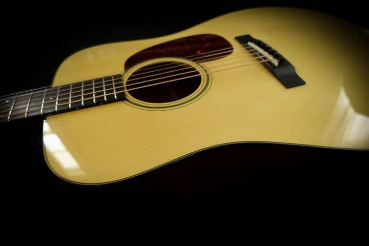 Collings D1A Varnish (D1AV) Dreadnought Guitar Collings Guitars