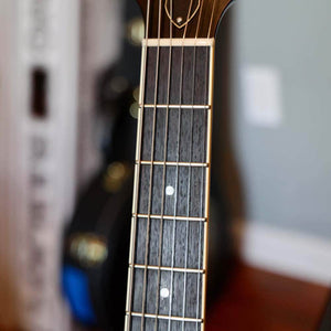 Collings i30 LC Electric Guitar | Tobacco Sunburst & Aged Finish/Hardware Collings Guitars